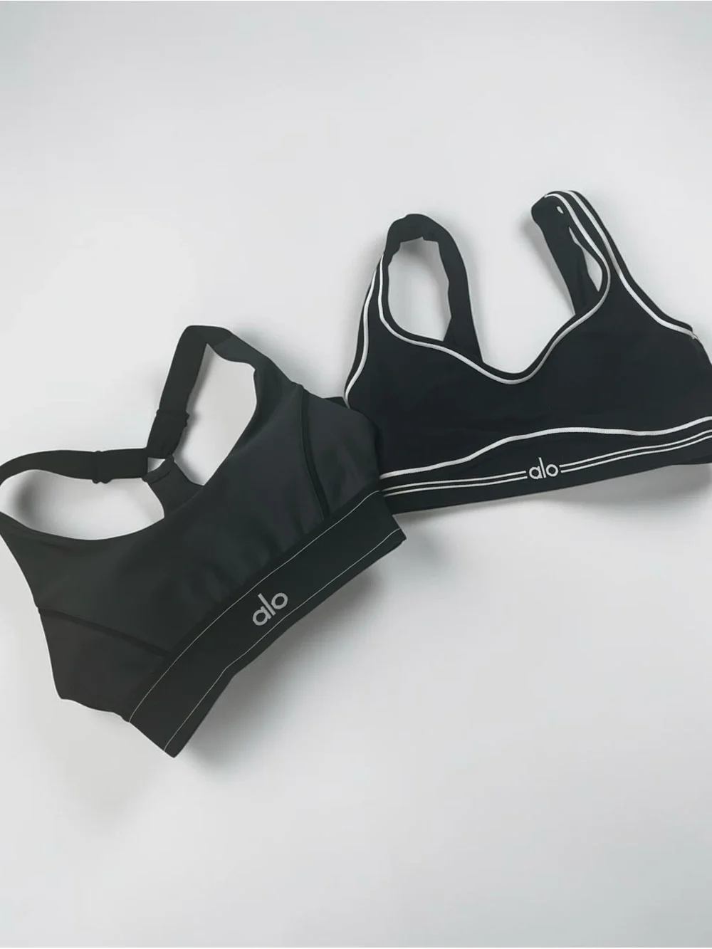 ALO Yoga Black Sports Bras with White Trim Duo bundle XS